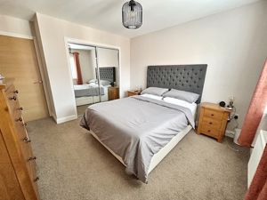 Bedroom- click for photo gallery
